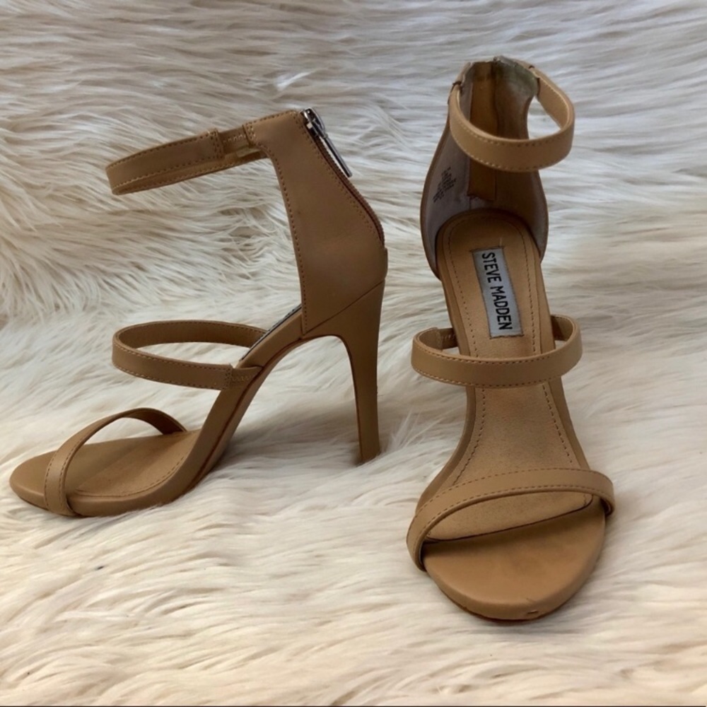Steve Madden Nude Heels